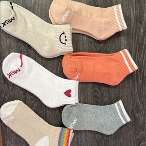 6 pairs NWOT Muk Luks Ankle Socks Set